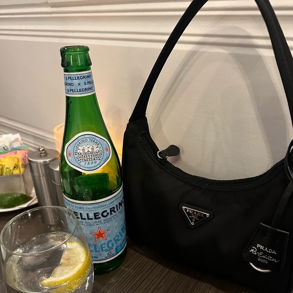 Meet your Posher, Tiny Threads - Picture 3 of 3